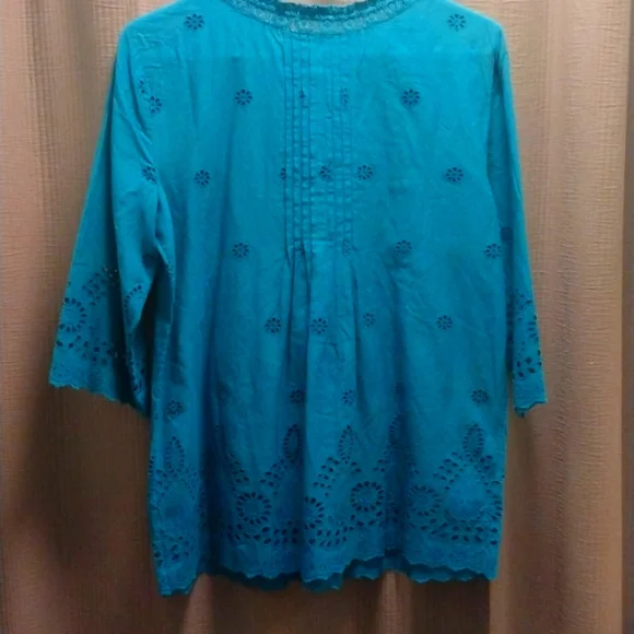 Sundance Teal Eyelet Blouse - Picture 2 of 6